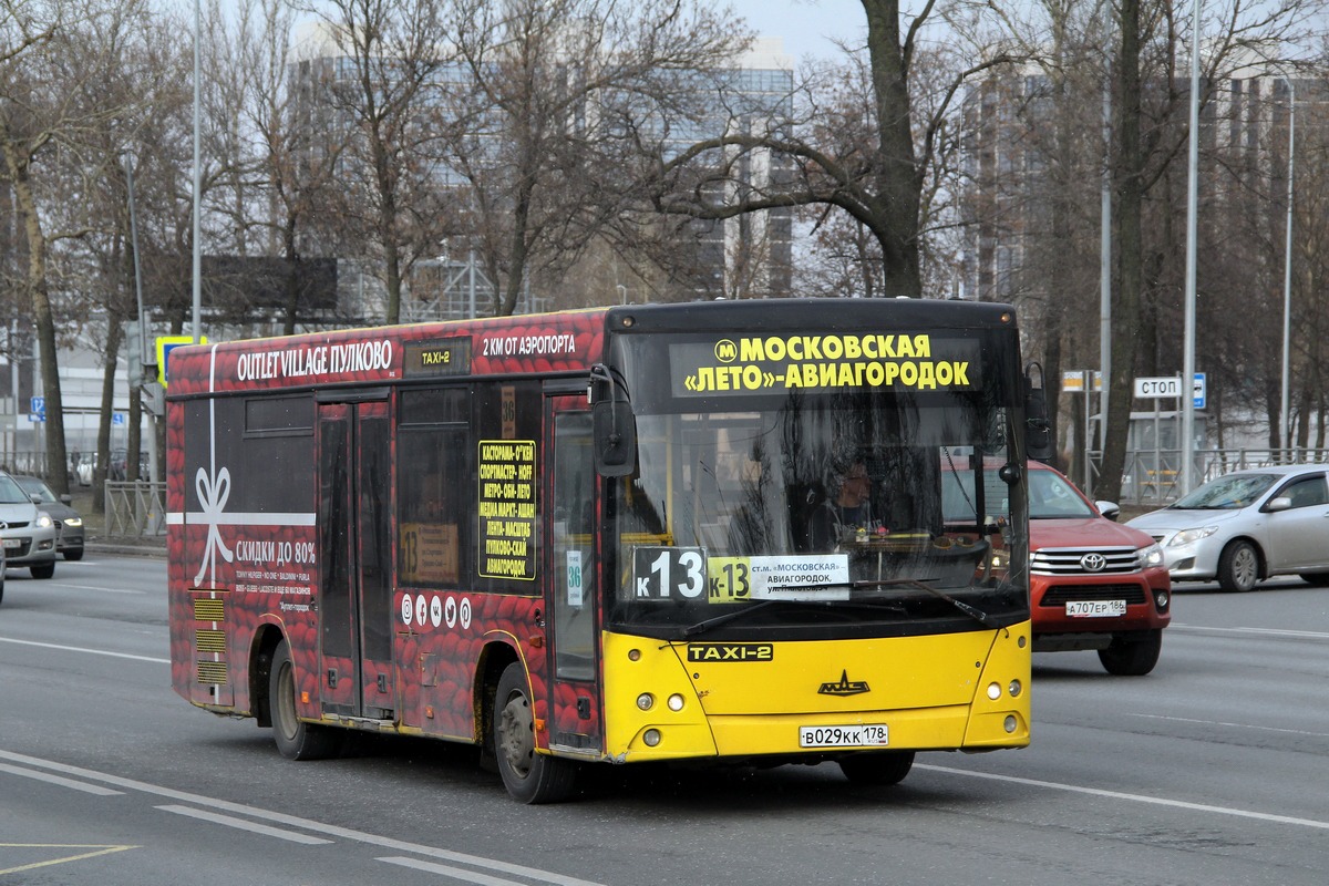 Sankt Petersburg, MAZ-206.067 Nr. В 029 КК 178