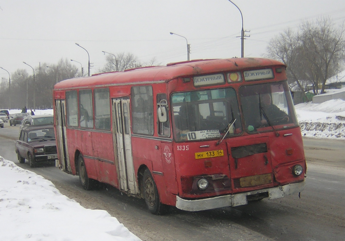 Novosibirsk region, LiAZ-677M č. 9335