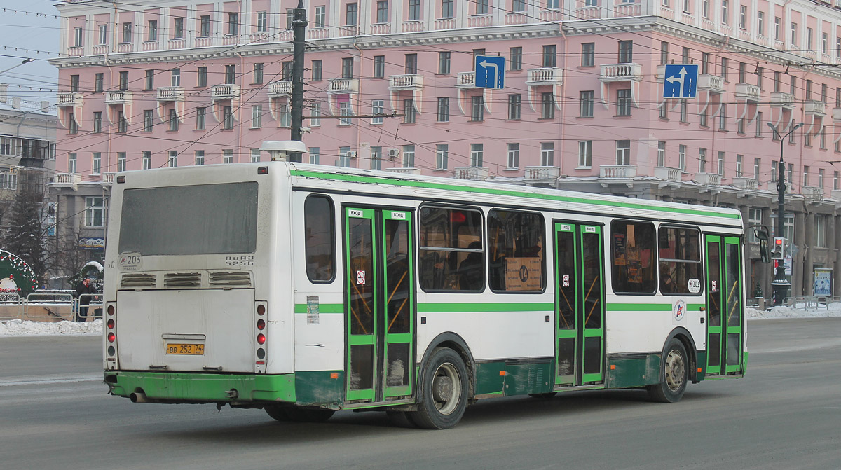 Челябинская область, ЛиАЗ-5256.26 № 203