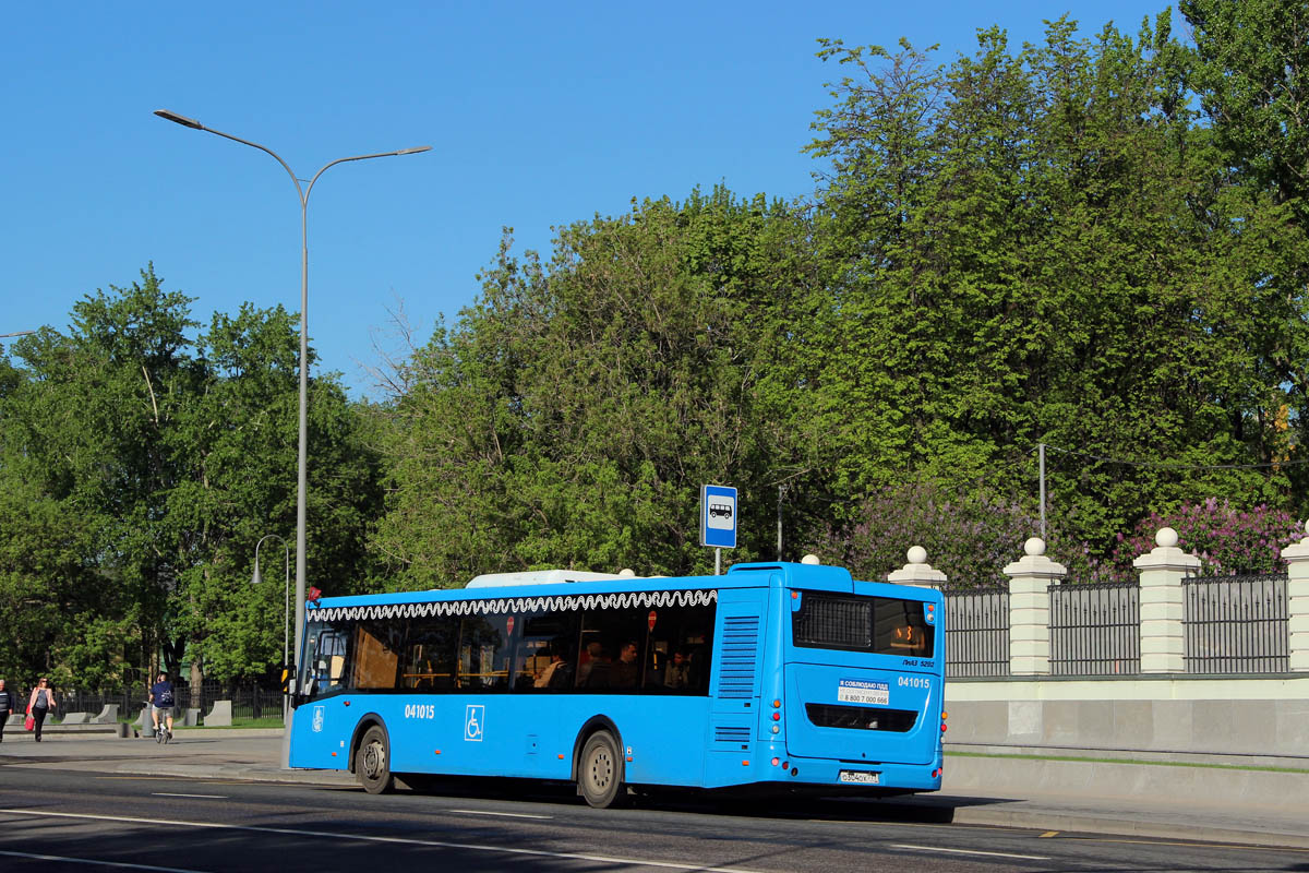 Μόσχα, LiAZ-5292.22 (2-2-2) # 041015