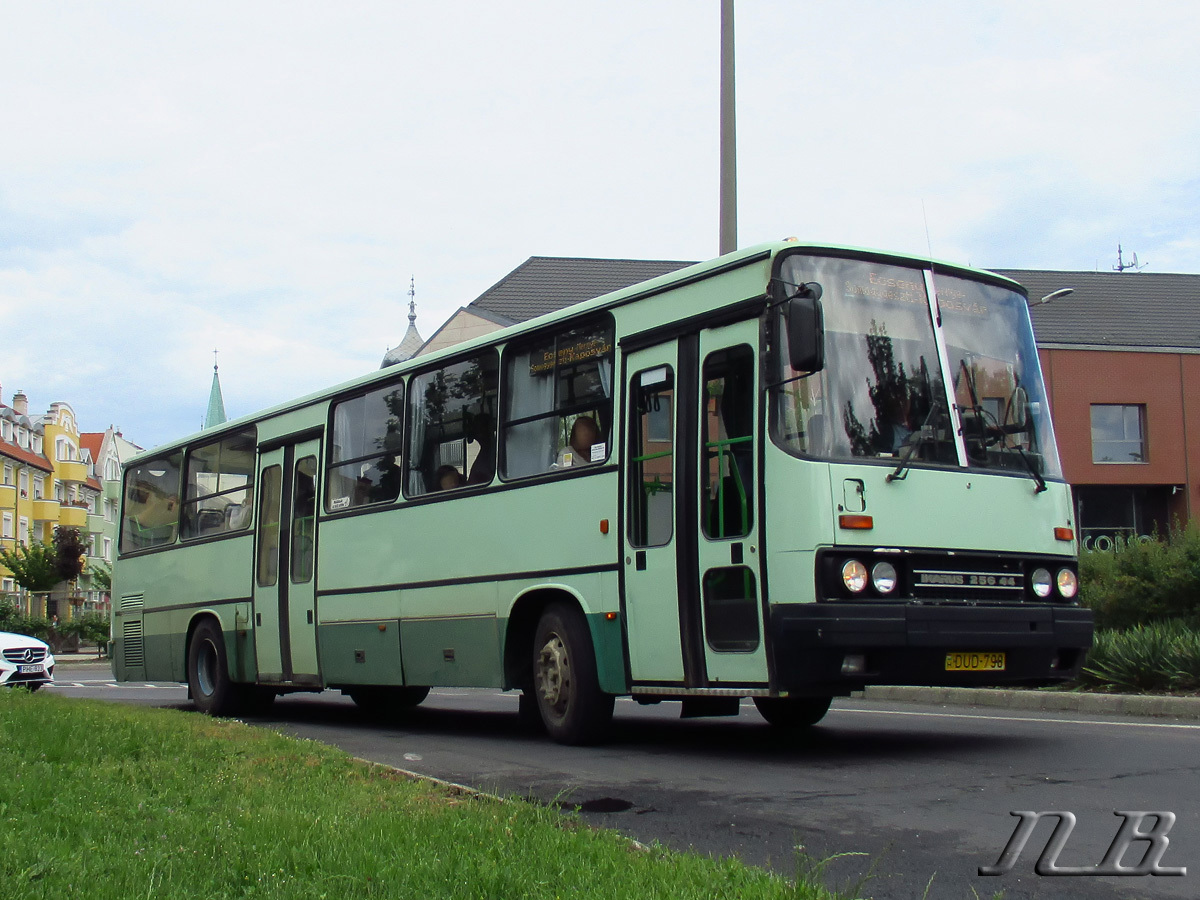 Венгрия, Ikarus 256.42 № DUD-798