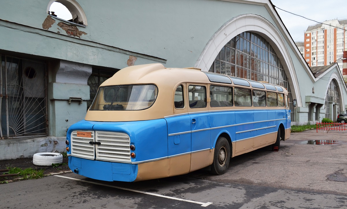 Москва, Ikarus  55 № 015