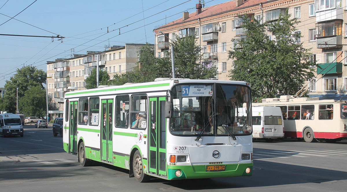 Челябинская область, ЛиАЗ-5256.45 № 207