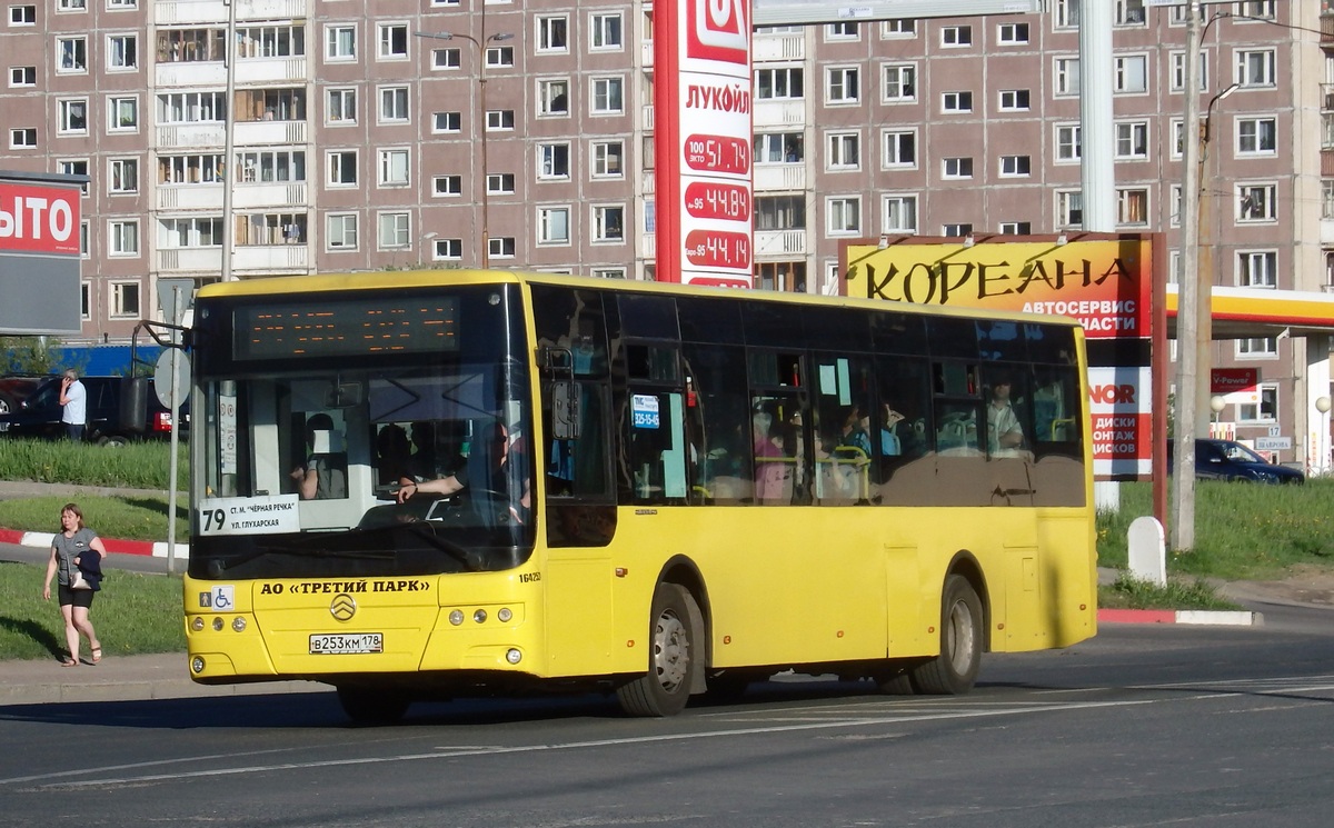 Санкт-Петербург, Golden Dragon XML6125CR № В 253 КМ 178