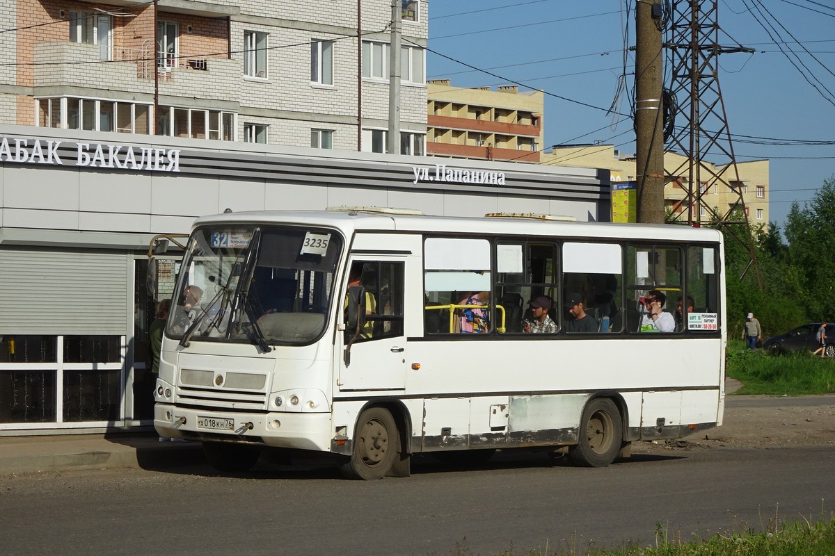 Ярославская область, ПАЗ-320402-03 № 3235