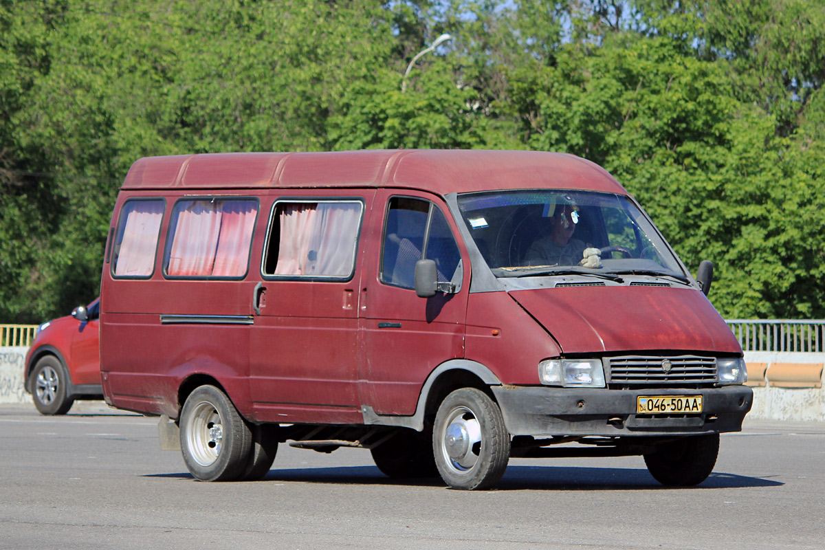 Dnepropetrovsk region, GAZ-2705 # 046-50 АА