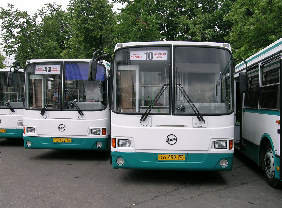 Nizhegorodskaya region, LiAZ-5256.25 Nr. 10174; Nizhegorodskaya region, LiAZ-5256.25 Nr. 10402; Nizhegorodskaya region — Presentation of buses 27 juny 2006