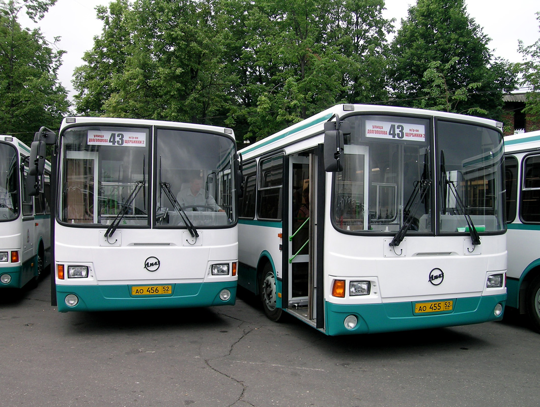 Nizhegorodskaya region, LiAZ-5256.25 Nr. 10172; Nizhegorodskaya region, LiAZ-5256.25 Nr. 10173; Nizhegorodskaya region — Presentation of buses 27 juny 2006