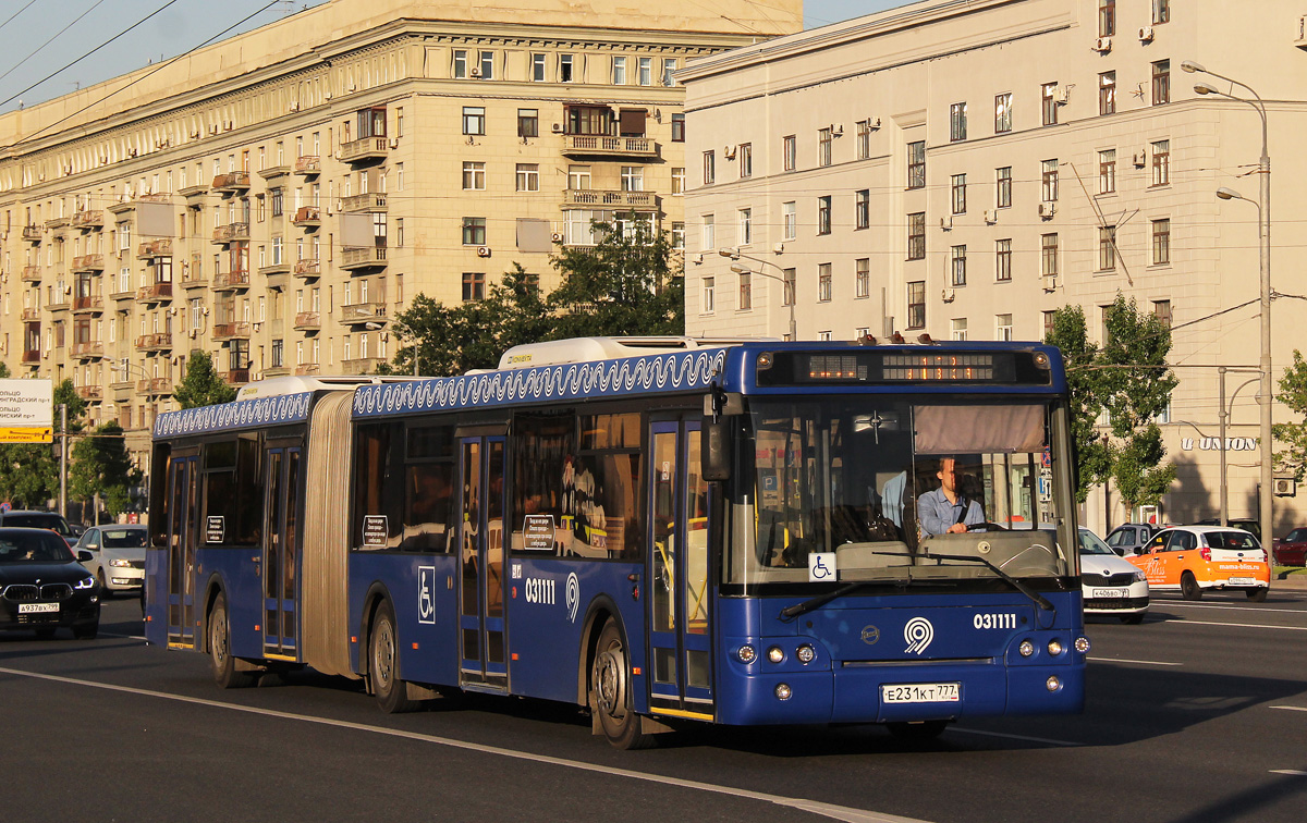 Москва, ЛиАЗ-6213.22 № 031111