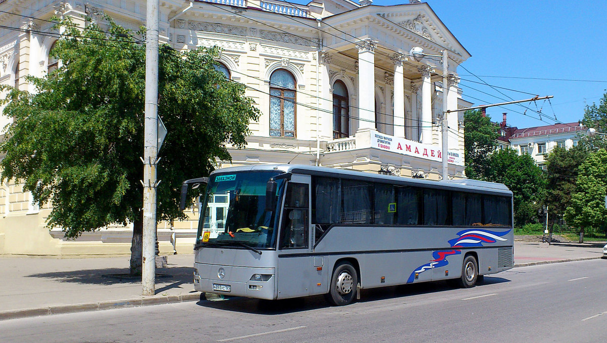 Ростовская область, Mercedes-Benz O560 Intouro RH № Н 893 УС 161