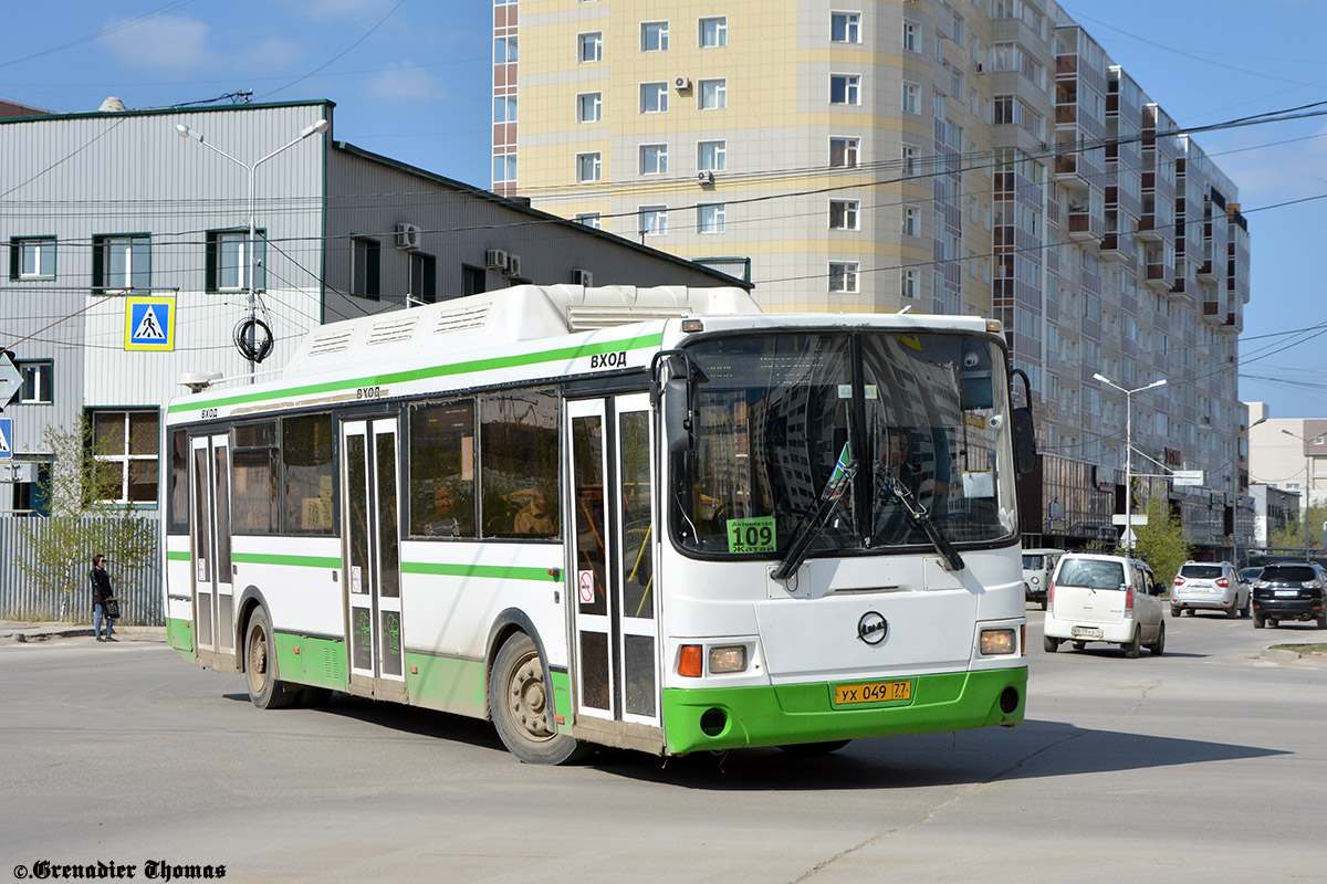 Sacha (Jakucja), LiAZ-5256.57 Nr УХ 049 77