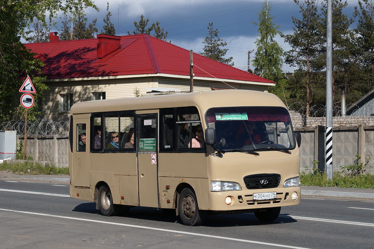 Архангельская область, Hyundai County SWB C08 (РЗГА) № К 004 НО 29