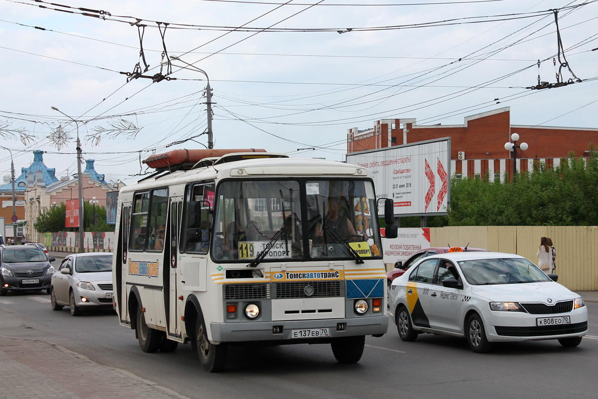 Томская область, ПАЗ-32054 № Е 137 ЕВ 70