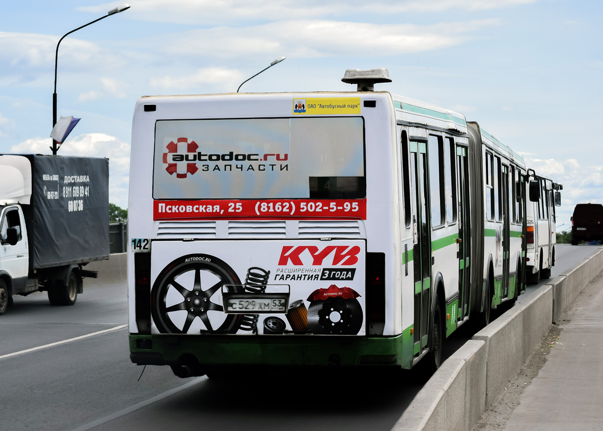 Novgorod region, LiAZ-6212.00 # 142