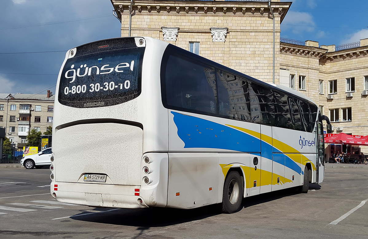 Киев, Neoplan P21 N2216SHD Tourliner SHD № AA 5729 KP