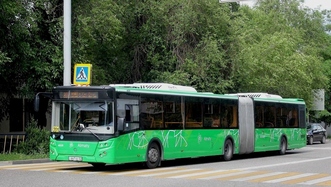 Almaty, LiAZ-6213.65 sz.: 4020