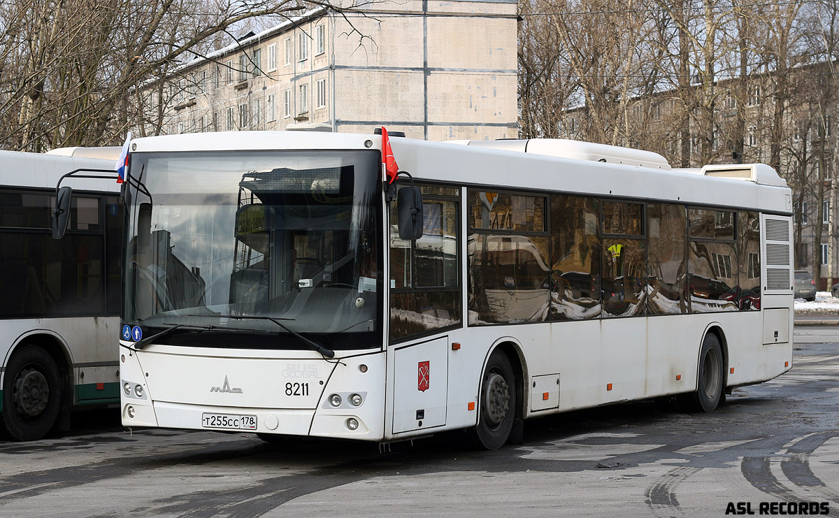 Санкт-Петербург, МАЗ-203.085 № 8211