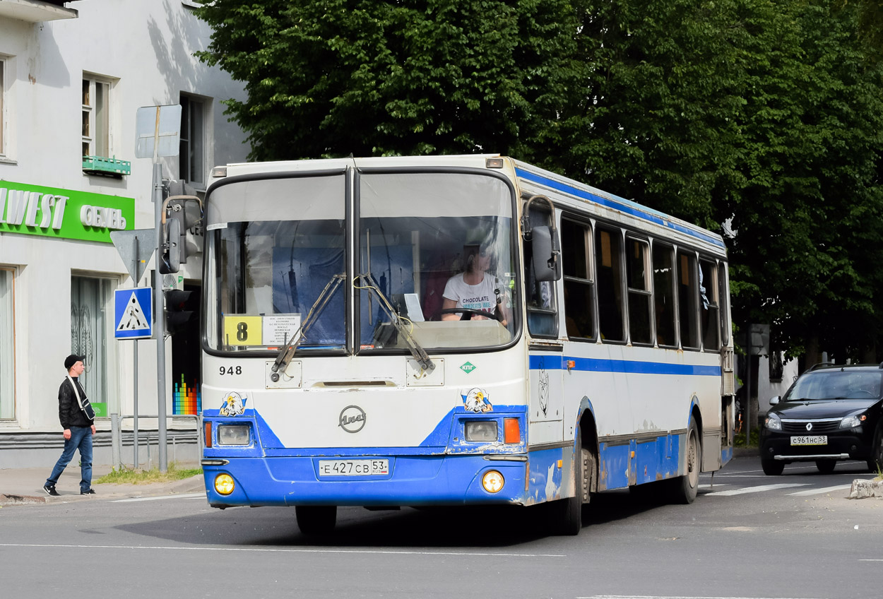 Новгородская область, ЛиАЗ-5256.57 № 948