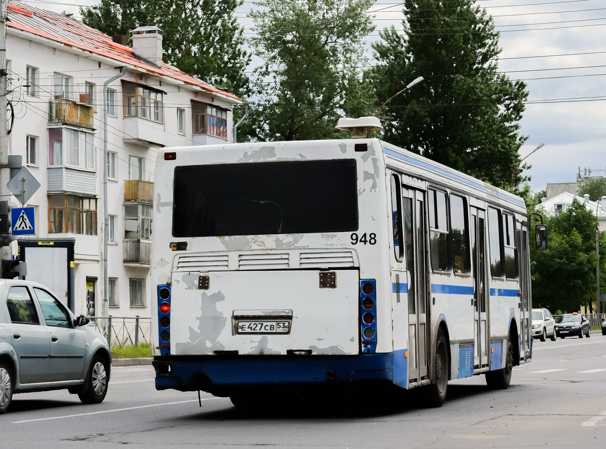 Новгородская область, ЛиАЗ-5256.57 № 948