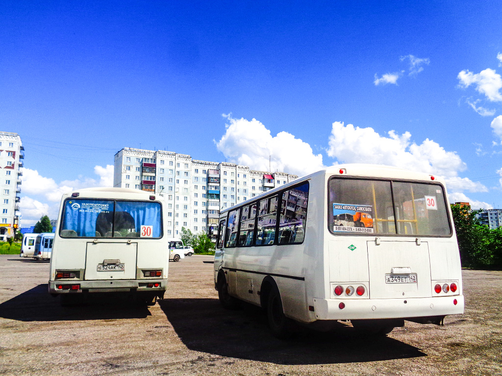 Кемеровская область - Кузбасс, ПАЗ-4234 № Е 524 АК 142; Кемеровская область - Кузбасс, ПАЗ-32054 № А 349 ЕТ 142