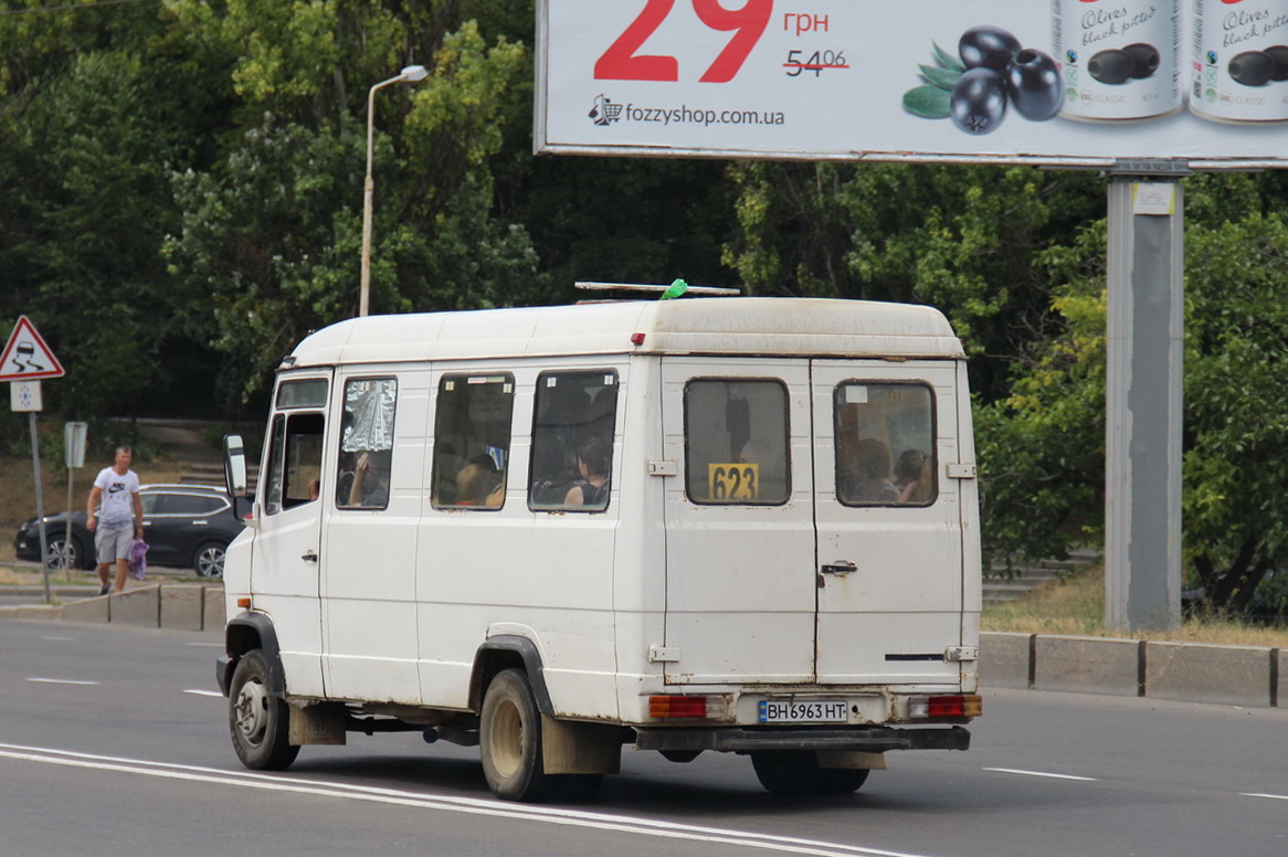 Адэская вобласць, Mercedes-Benz T2 609D № BH 6963 HT