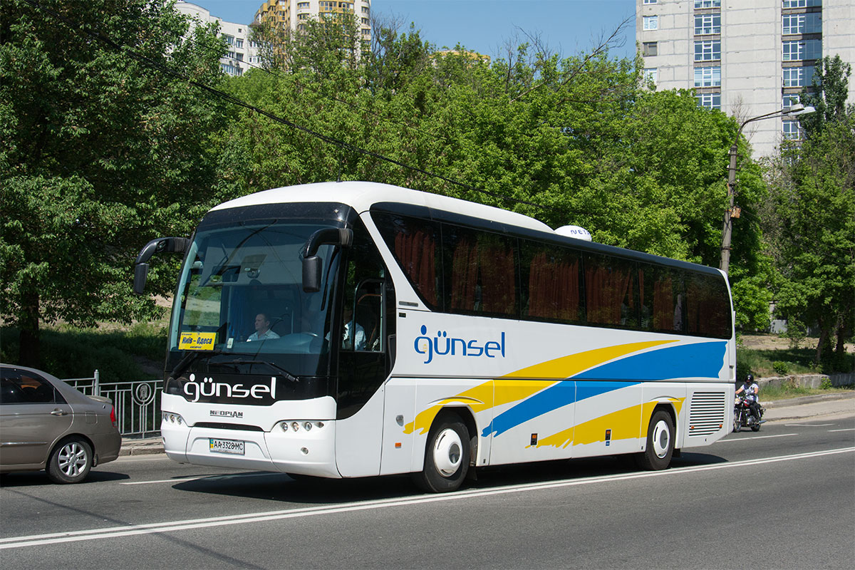 Киев, Neoplan P21 N2216SHD Tourliner SHD № AA 3328 MC