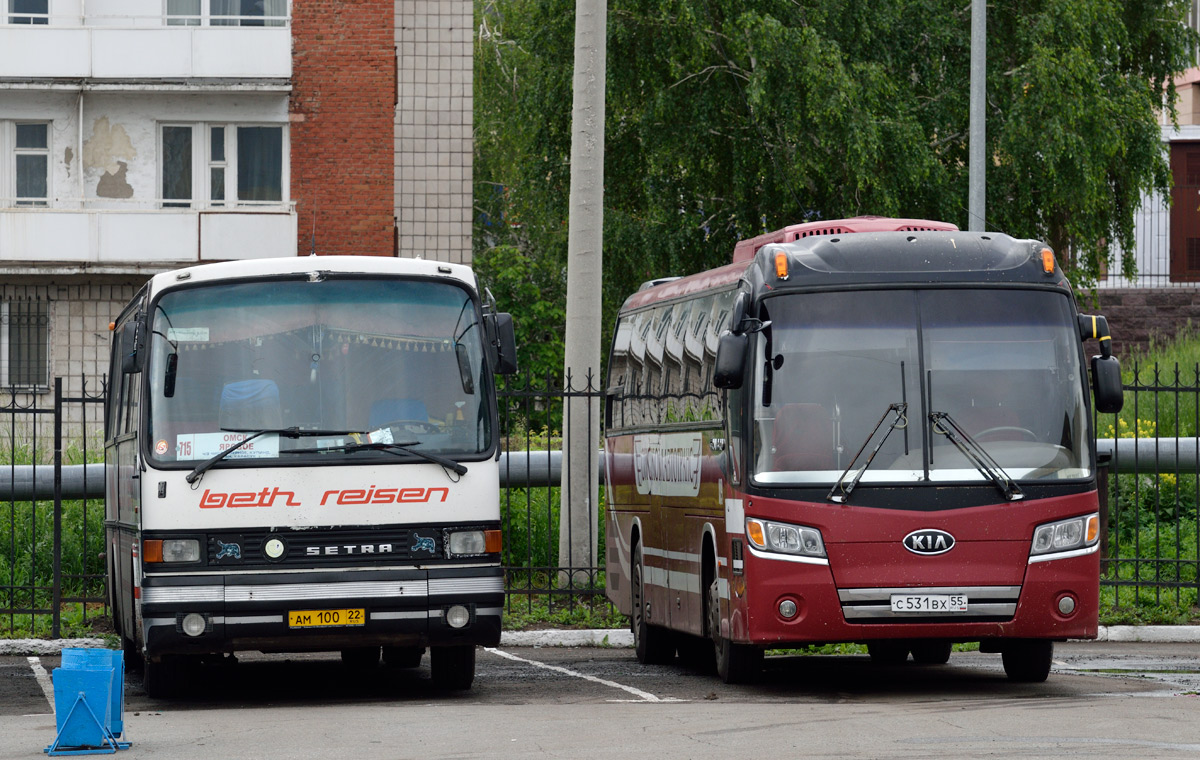 Алтайский край, Setra S215HR-GT № АМ 100 22; Омская область, Kia KM948 Granbird Greenfield № 189