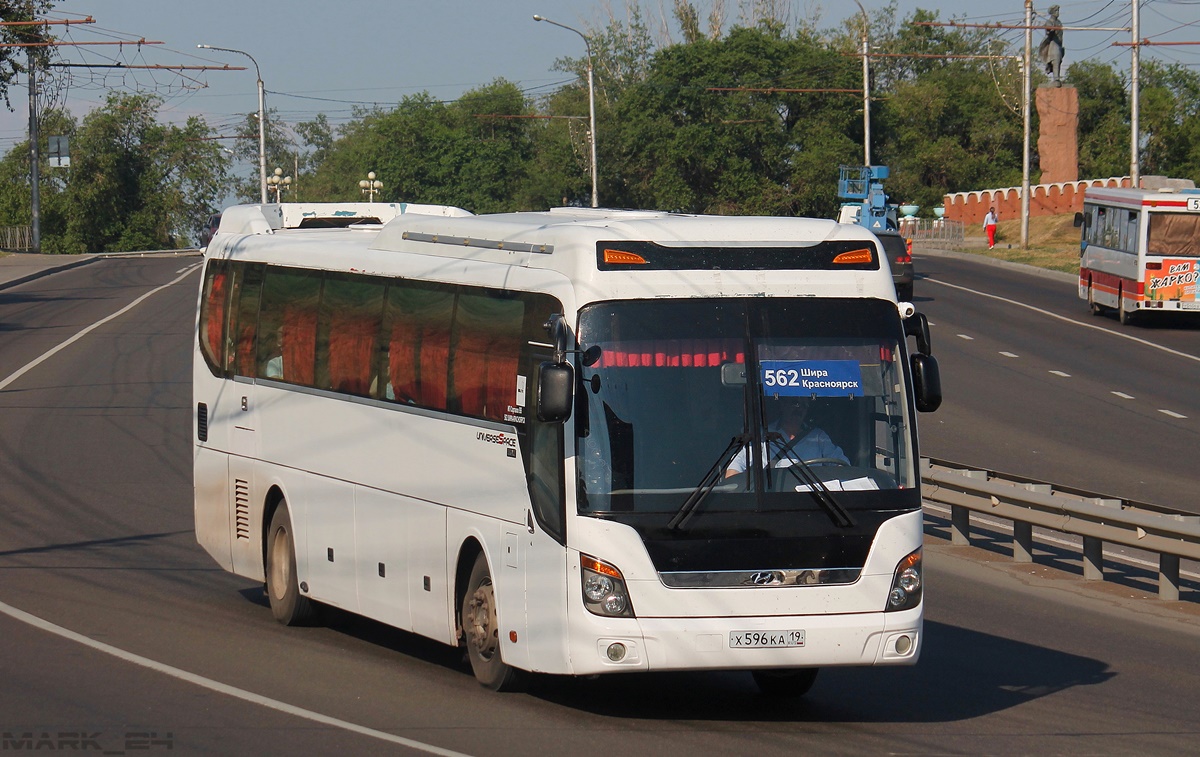 Хакасия, Hyundai Universe Xpress Noble № Х 596 КА 19