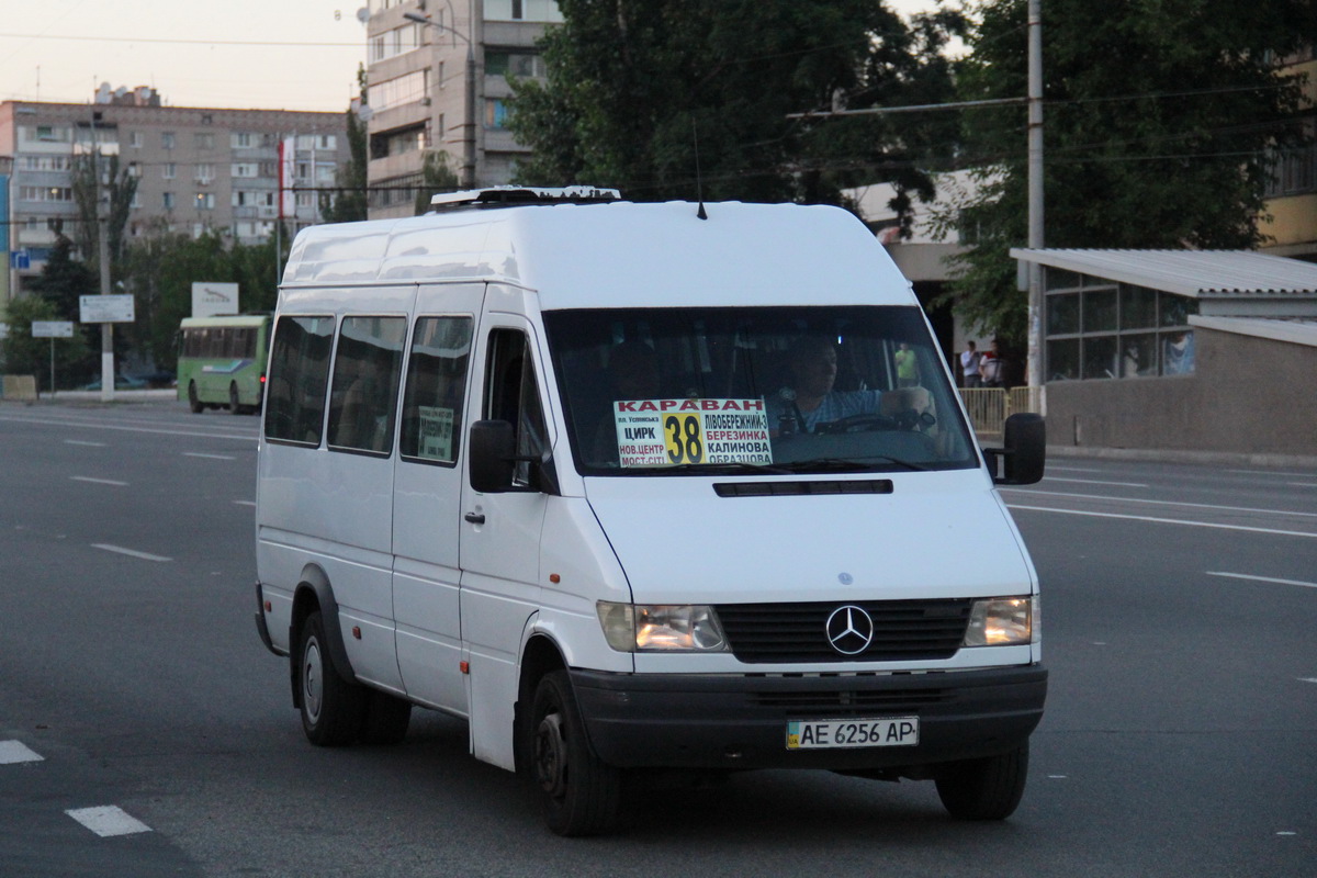 Днепропетровская область, Mercedes-Benz Sprinter W904 412D № AE 6256 AP