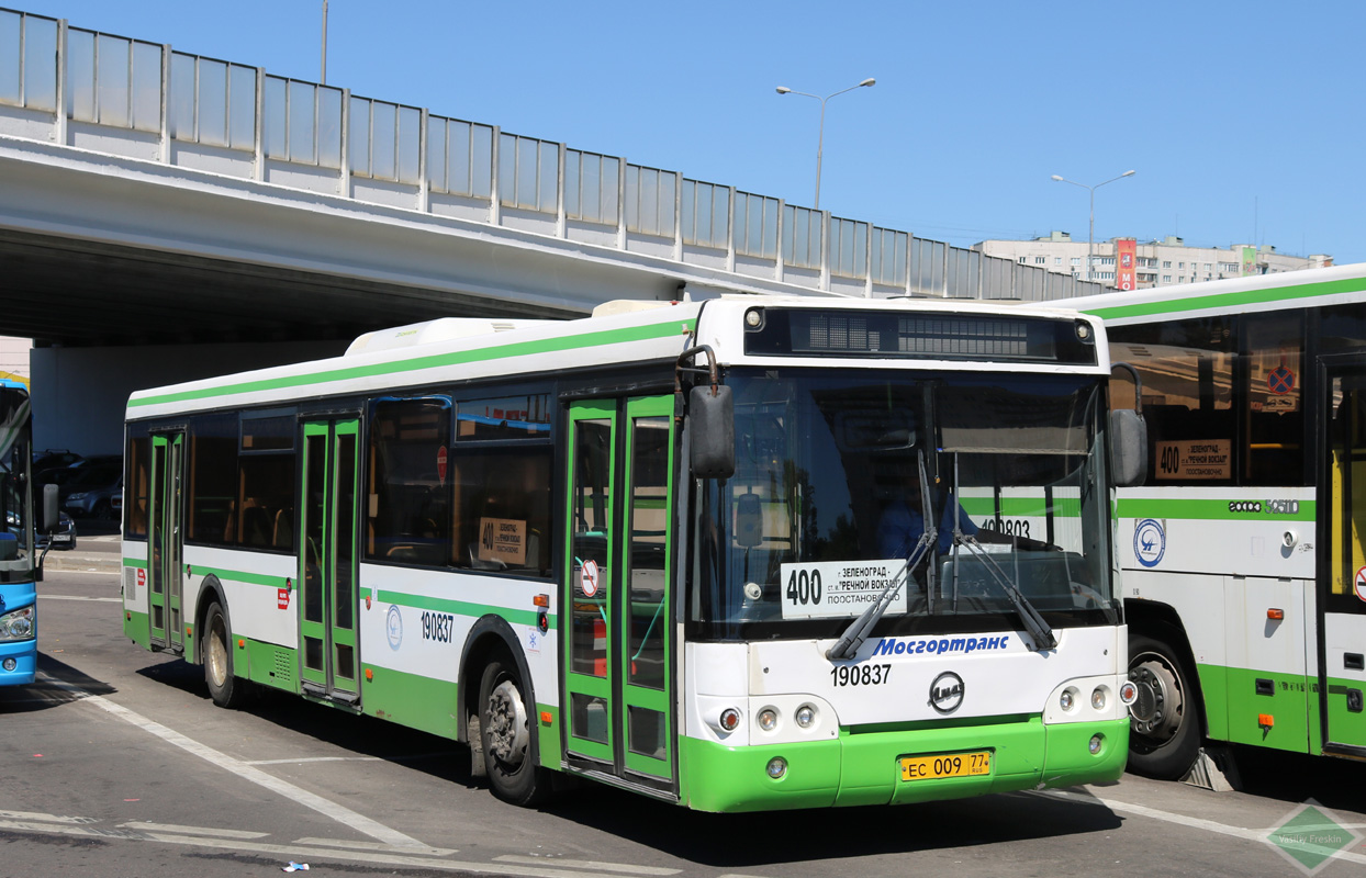 Moskau, LiAZ-5292.22 (2-2-2) Nr. 190837