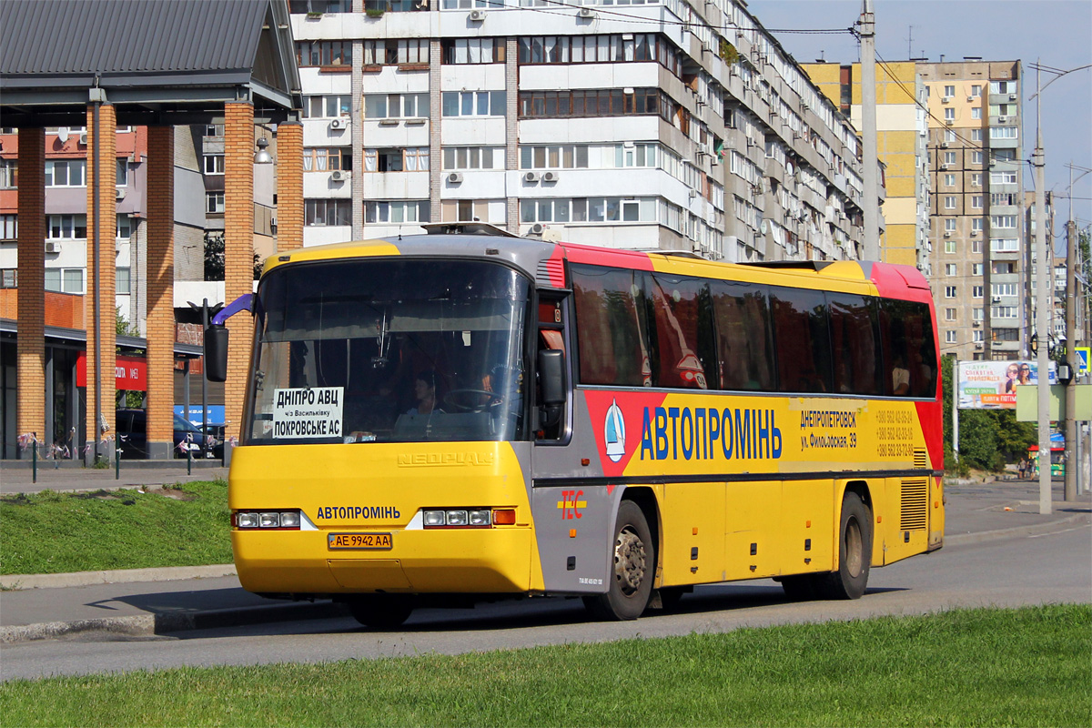 Днепропетровская область, Neoplan N316Ü Transliner № AE 9942 AA