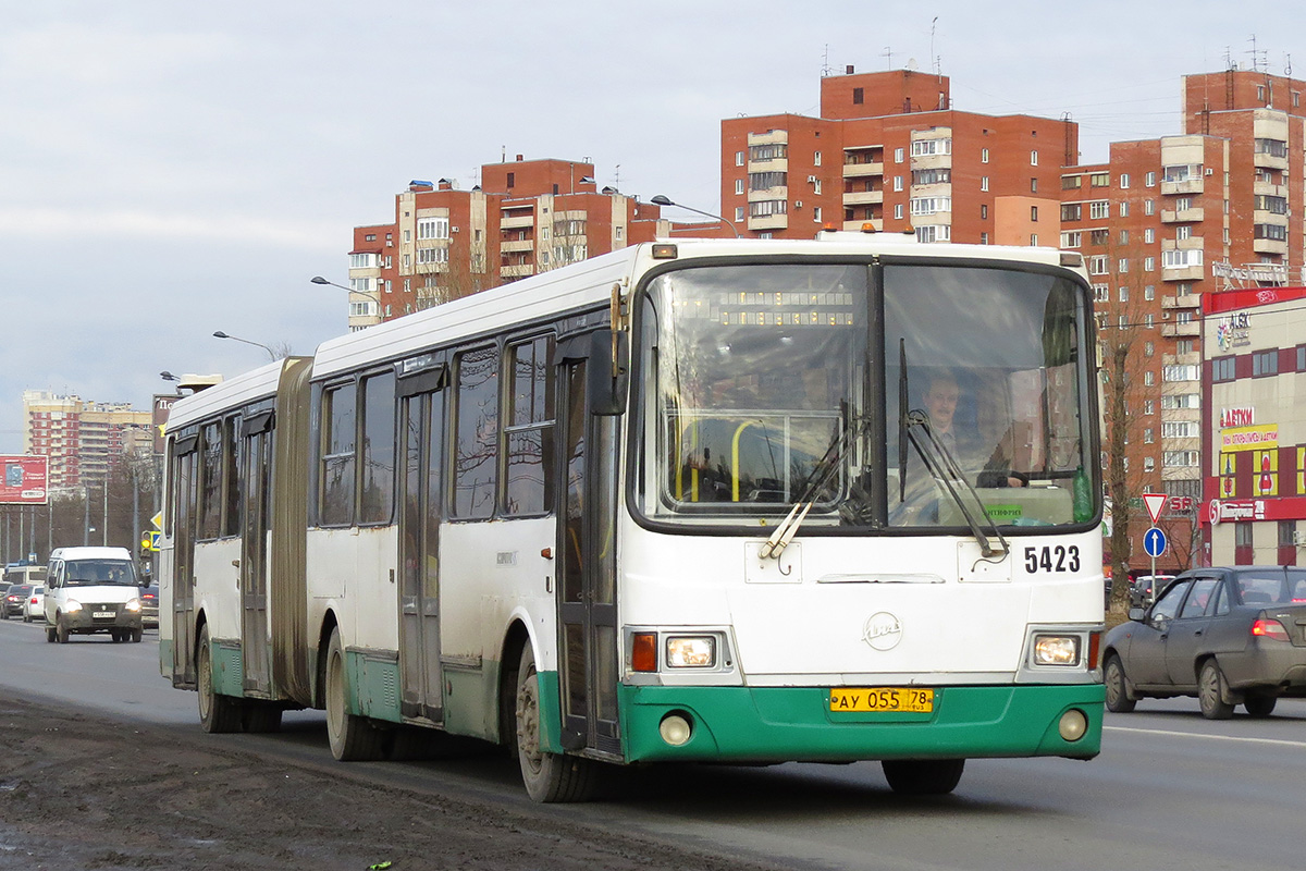 Sankt Peterburgas, LiAZ-6212.00 Nr. 5423