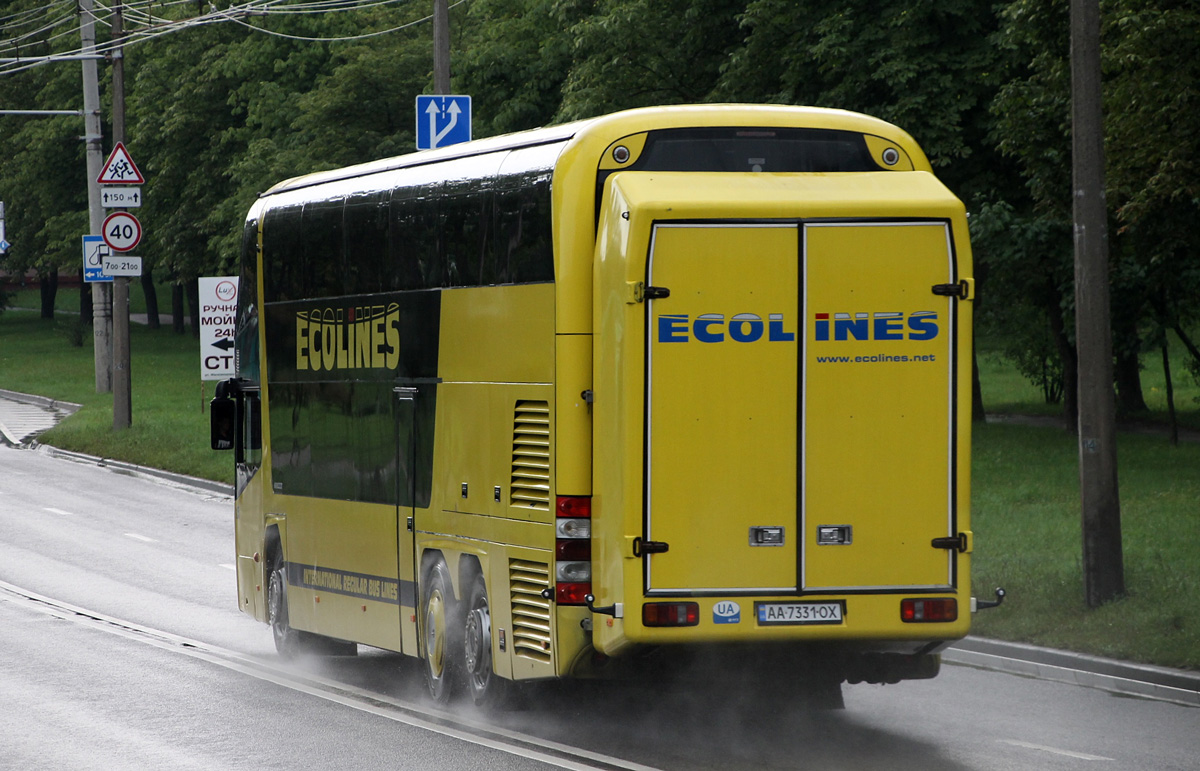 Киев, Neoplan PB2 N1122/3L Skyliner L № 255