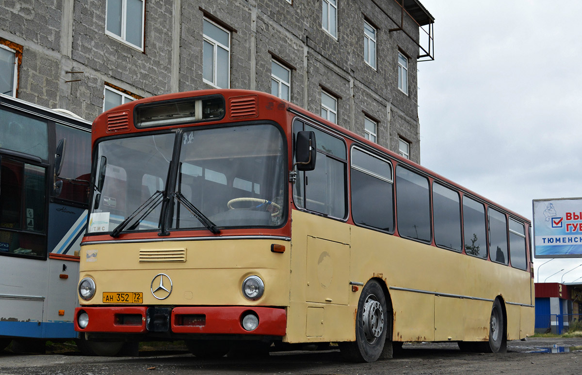 Тюменская область, Mercedes-Benz O305 № АН 352 72