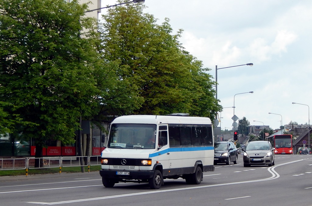 Литва, Mercedes-Benz T2 711D № DZF 673