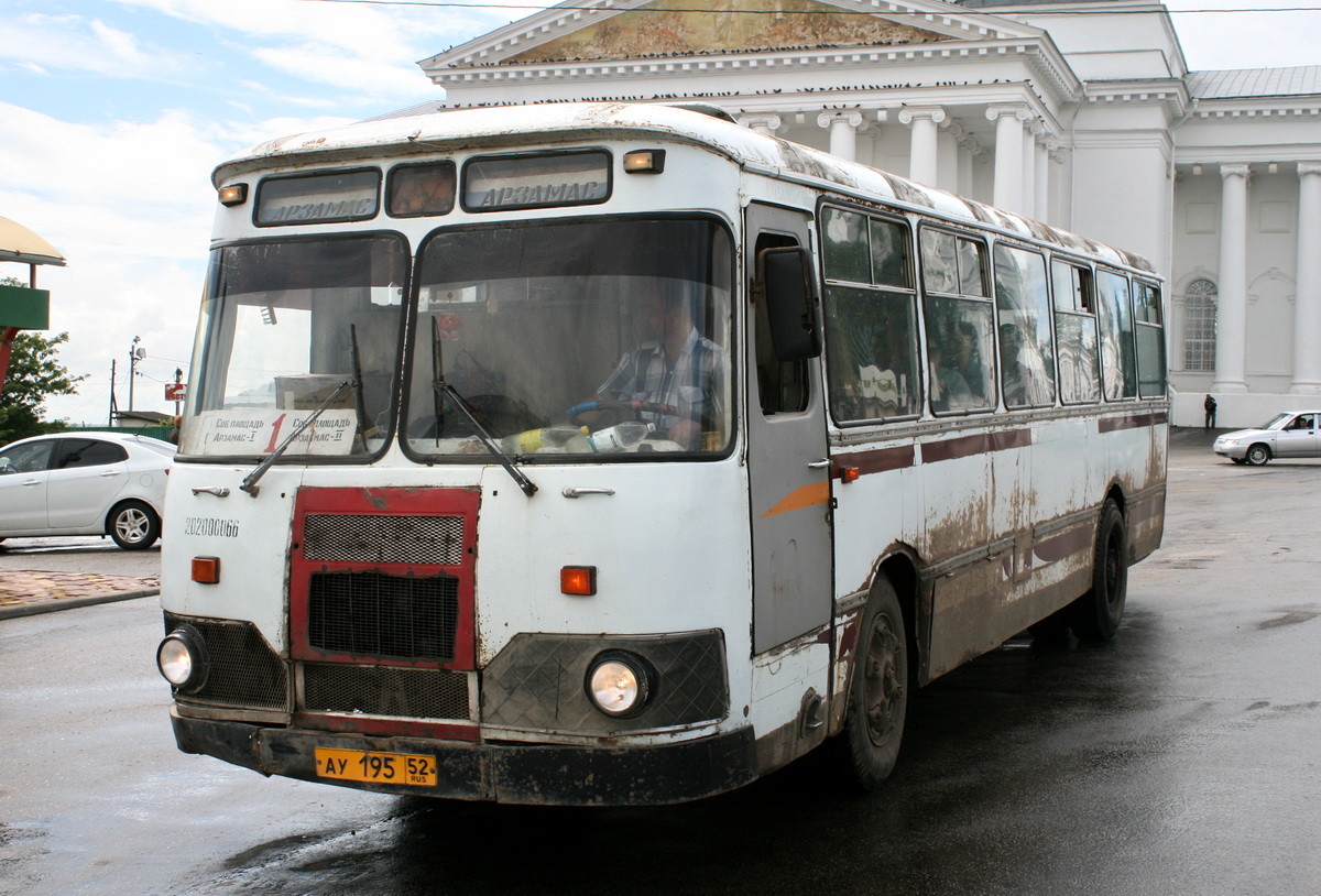 Нижегородская область, ЛиАЗ-677М (БАРЗ) № АУ 195 52