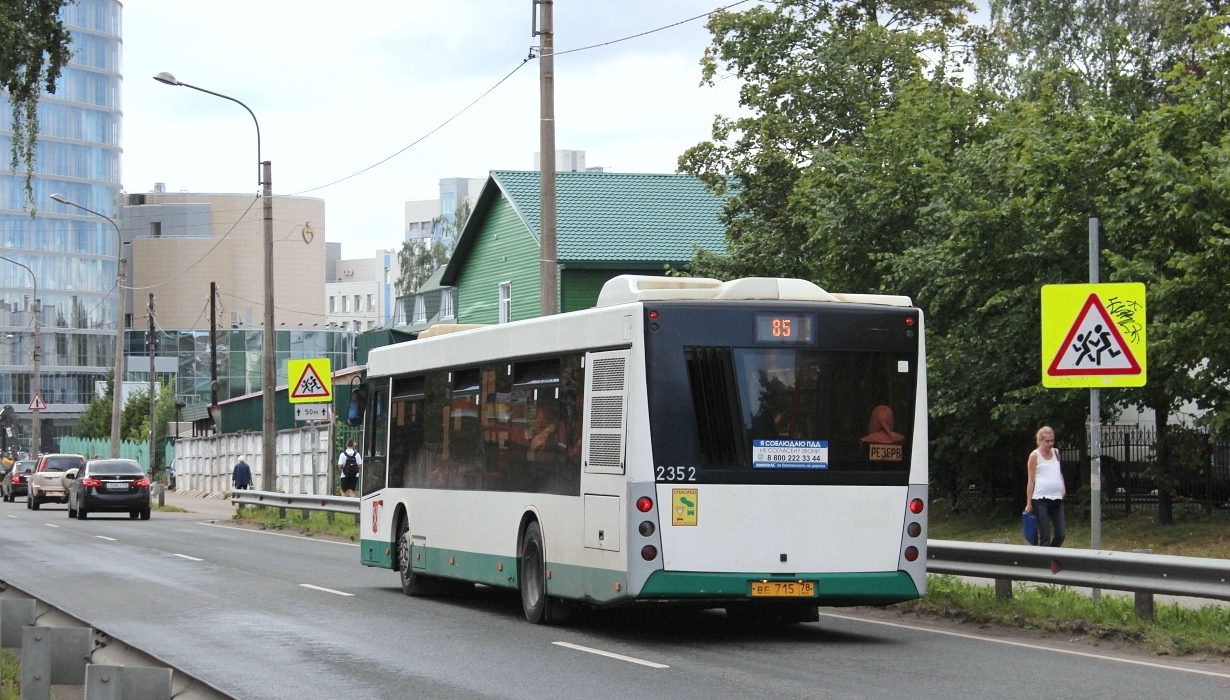 Санкт-Петербург, МАЗ-203.065 № 2352