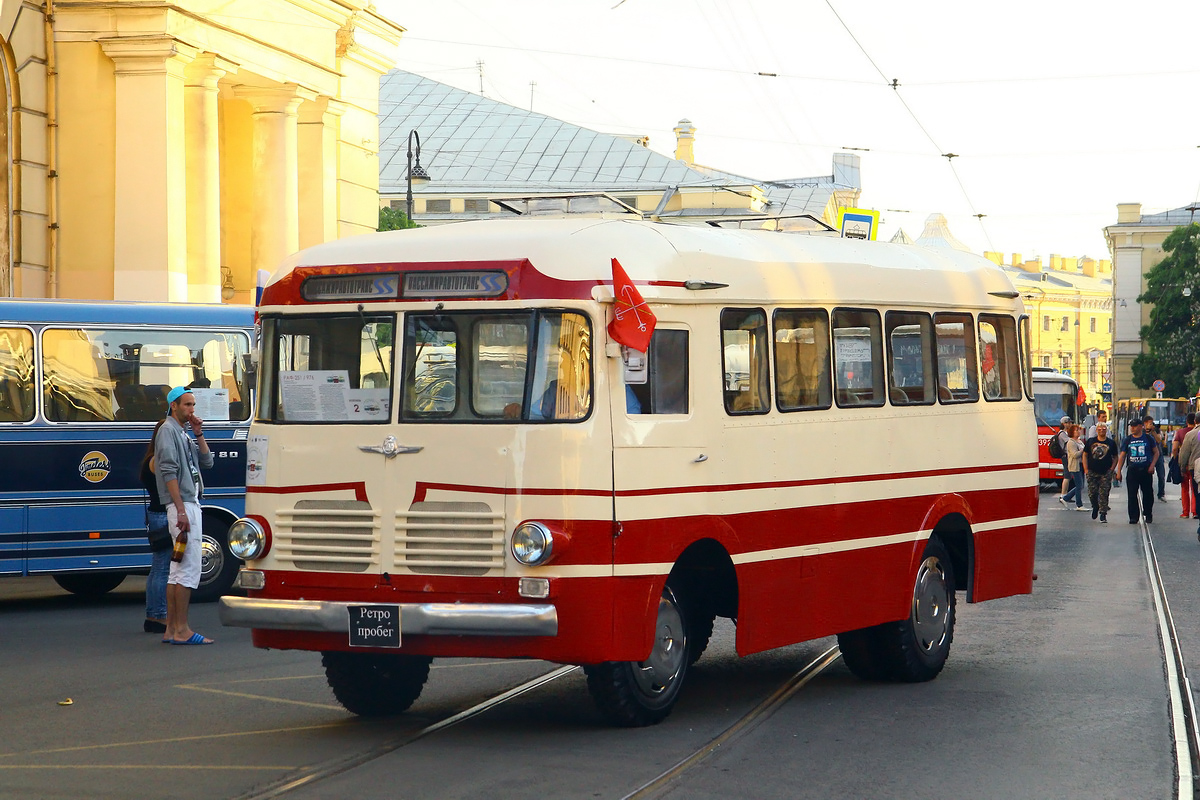 Санкт-Петербург, РАФ-976 № б/н; Санкт-Петербург — IV Петербургский парад ретро-транспорта 26 мая 2018 г.