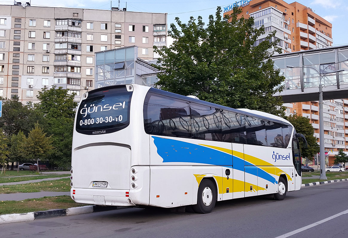 Киев, Neoplan P21 N2216SHD Tourliner SHD № AA 5729 KP