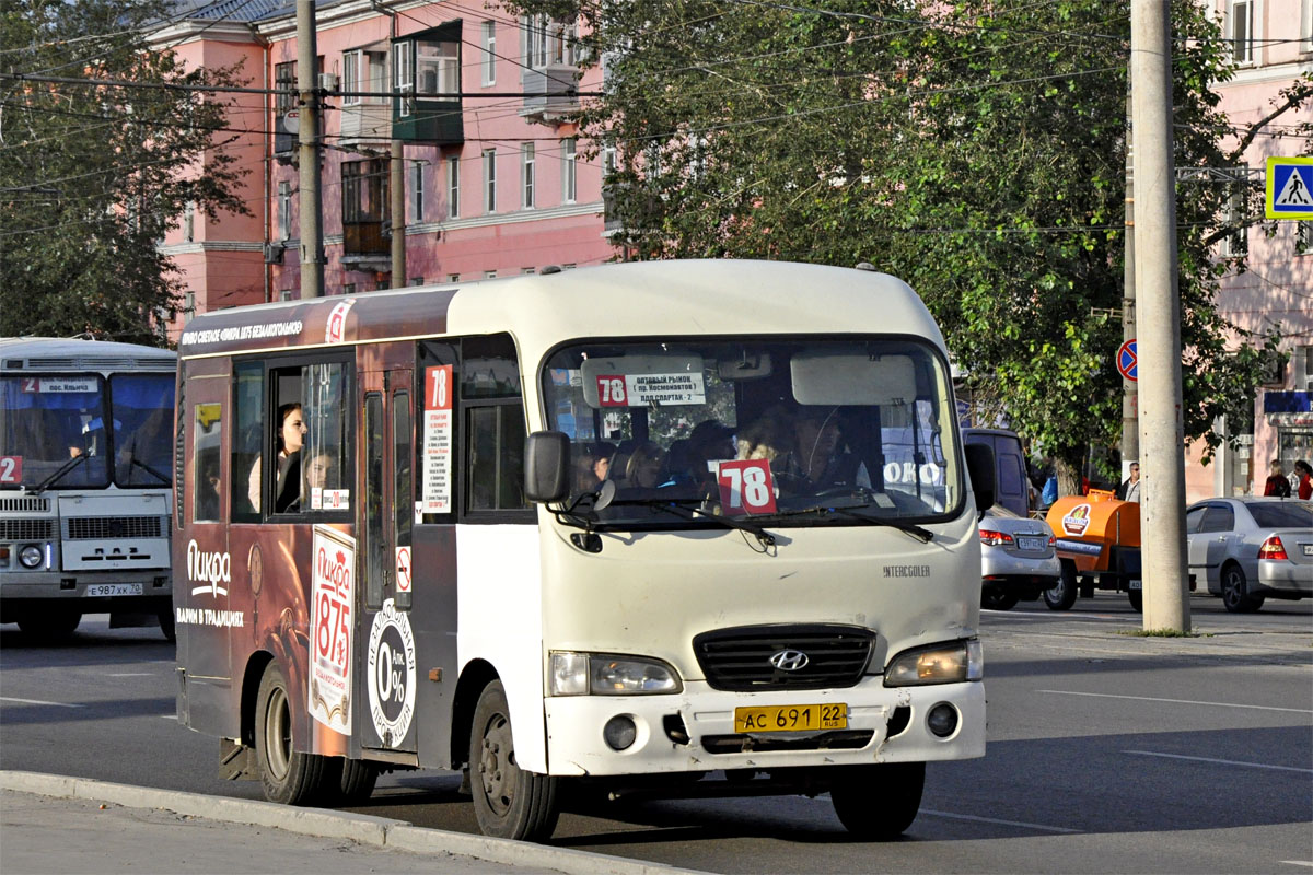 Алтайский край, Hyundai County SWB (РЗГА) № АС 691 22