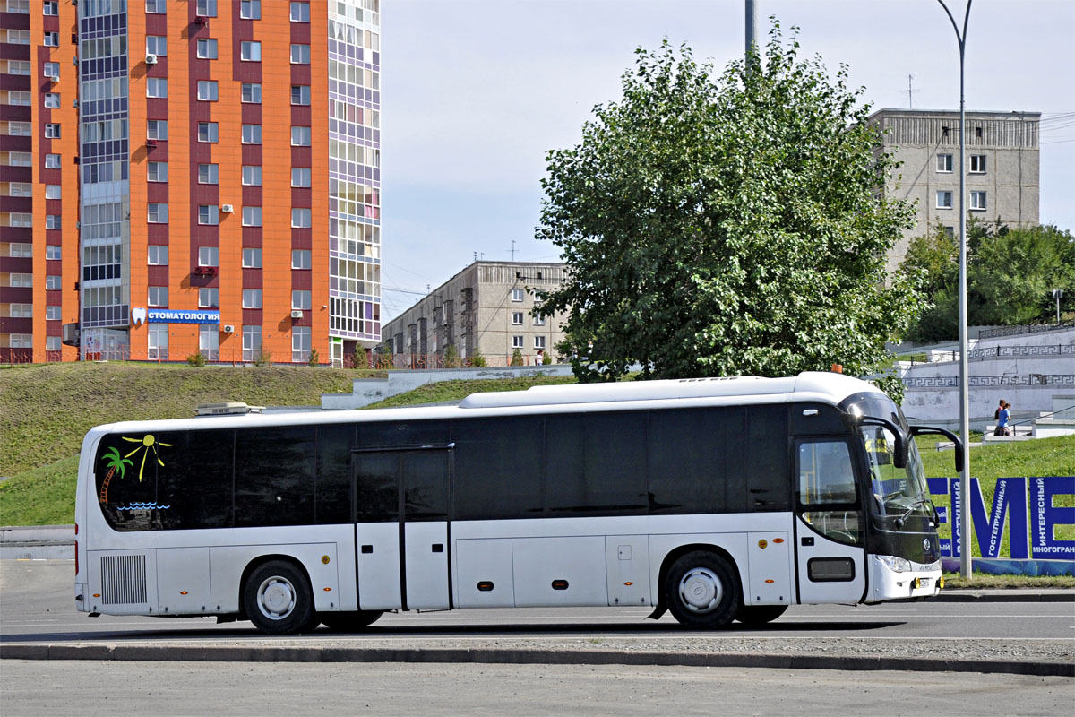 Кемеровская область - Кузбасс, King Long XMQ6120C № Е 025 ЕЕ 142