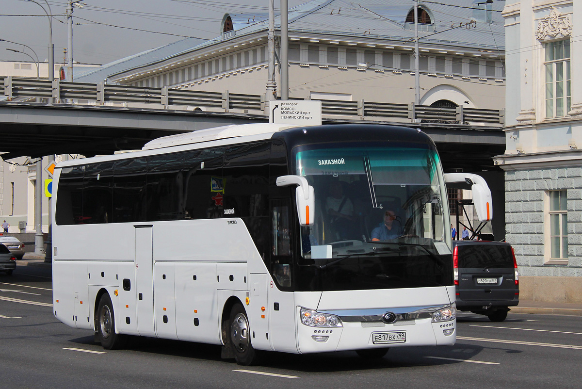 Москва, Yutong ZK6122H9 № Е 817 ВХ 799