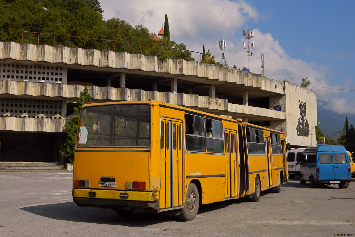 Абхазия, Ikarus 280.33 № М 832 ММ