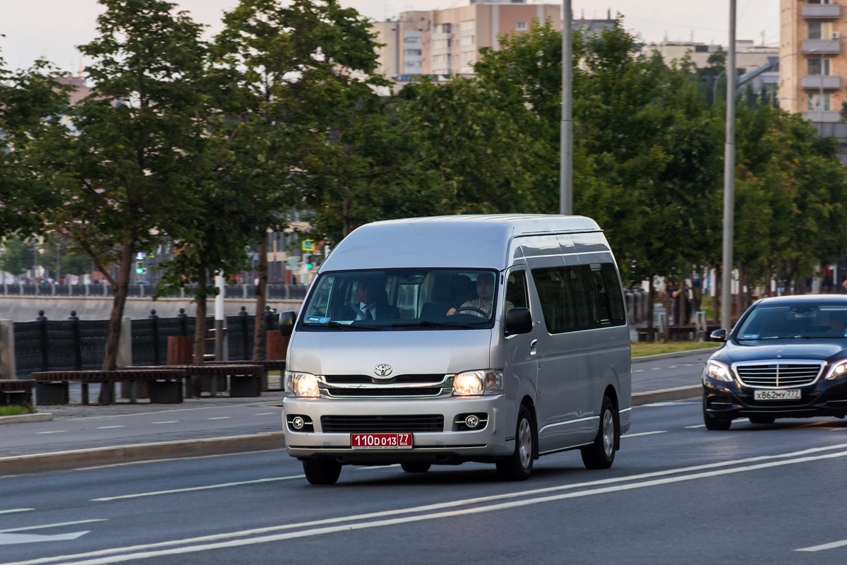 Москва, Toyota HiAce TRH223L № 110D 013 77