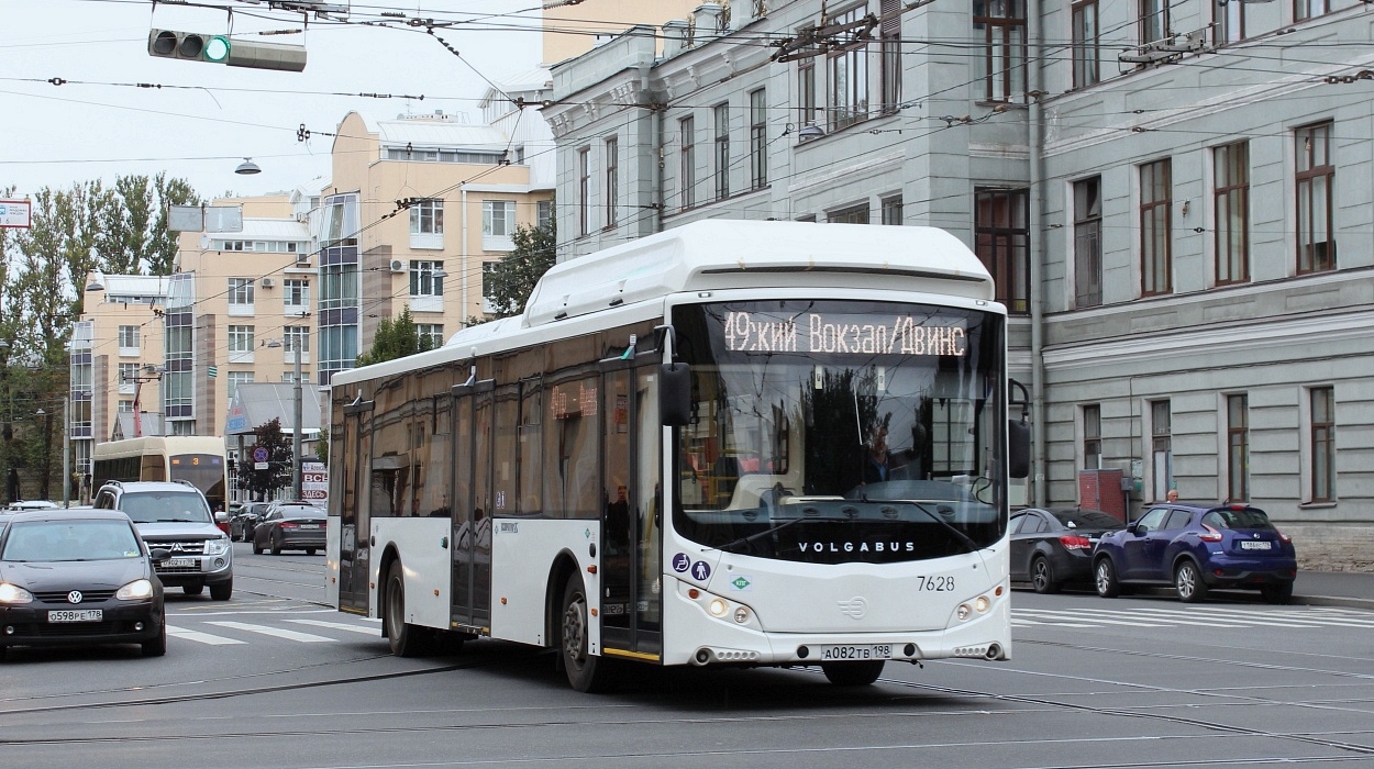 Petrohrad, Volgabus-5270.G0 č. 7628