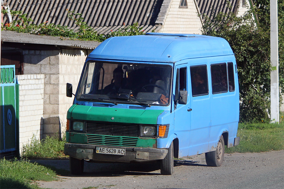 Днепропетровская область, Mercedes-Benz T1 208D № AE 5628 AC