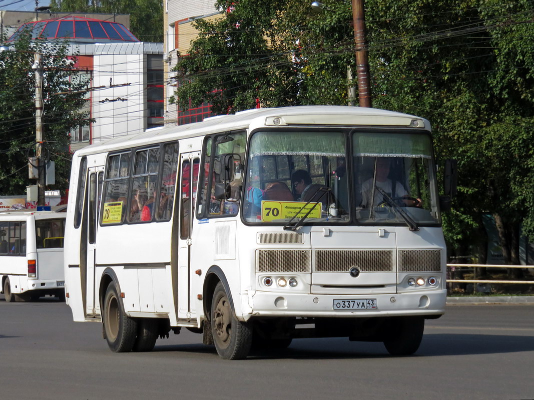 Kirov region, PAZ-4234-04 Nr. О 337 УА 43