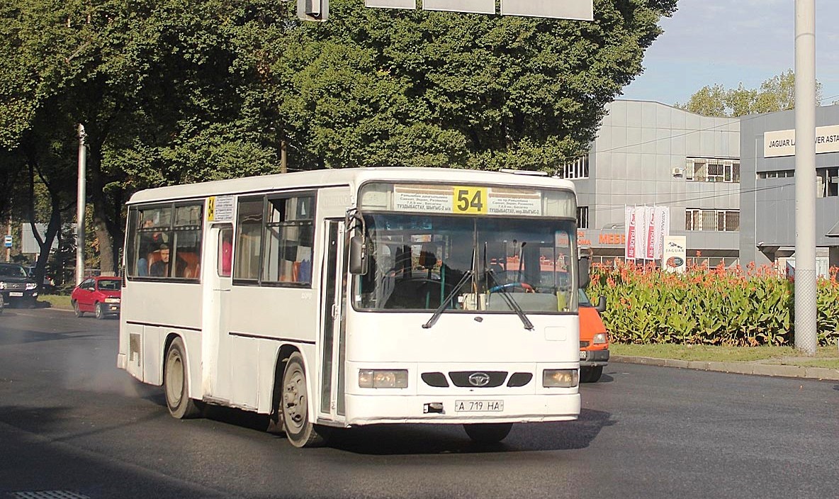 Ałmaty, Daewoo BS090 Royal Midi (Busan) Nr A 719 HA