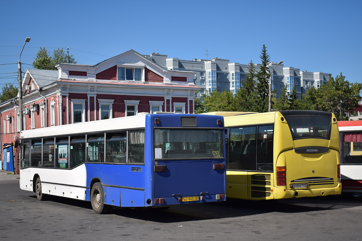 Kraj Ałtajski, Mercedes-Benz O405N2 Nr АО 945 22; Kraj Ałtajski, Scania OmniLink I (Scania-St.Petersburg) Nr Е 643 ВВ 150