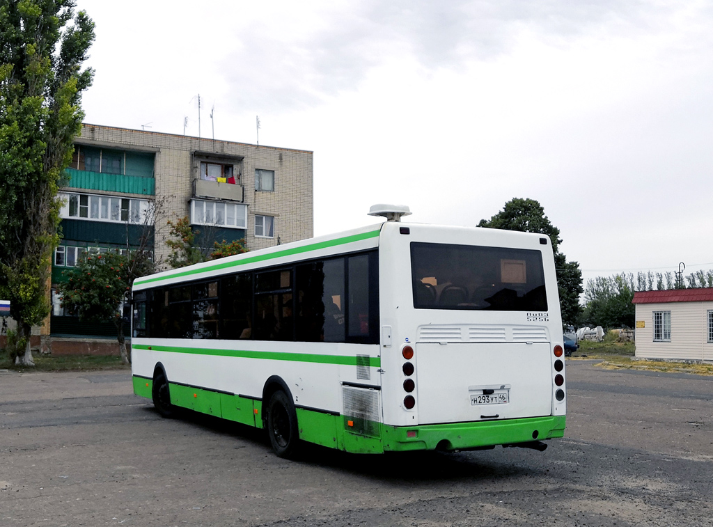 Погода в амосовке. ЛИАЗ 5256 Курск. Амосовка Медвенский район Курская область. 121 Автобус Курск. Автобус Чавдар-м81.